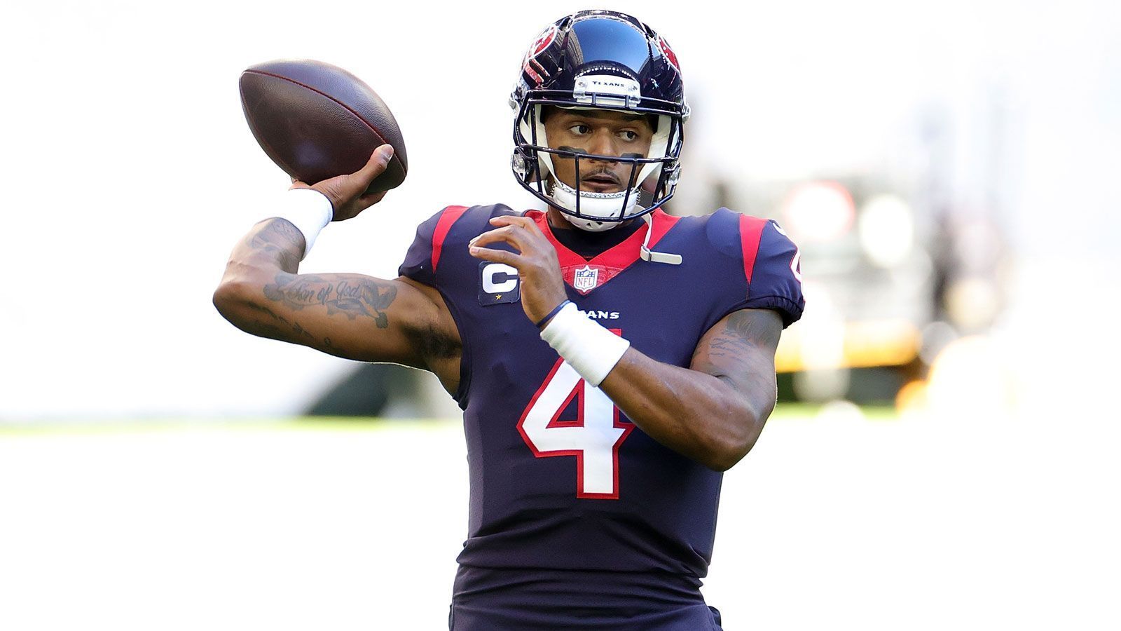 
                <strong>Die meisten Passing Yards</strong><br>
                Deshaun Watson (Quarterback der Houston Texans) mit  -Die komplette Statistik im Datencenter >>
              