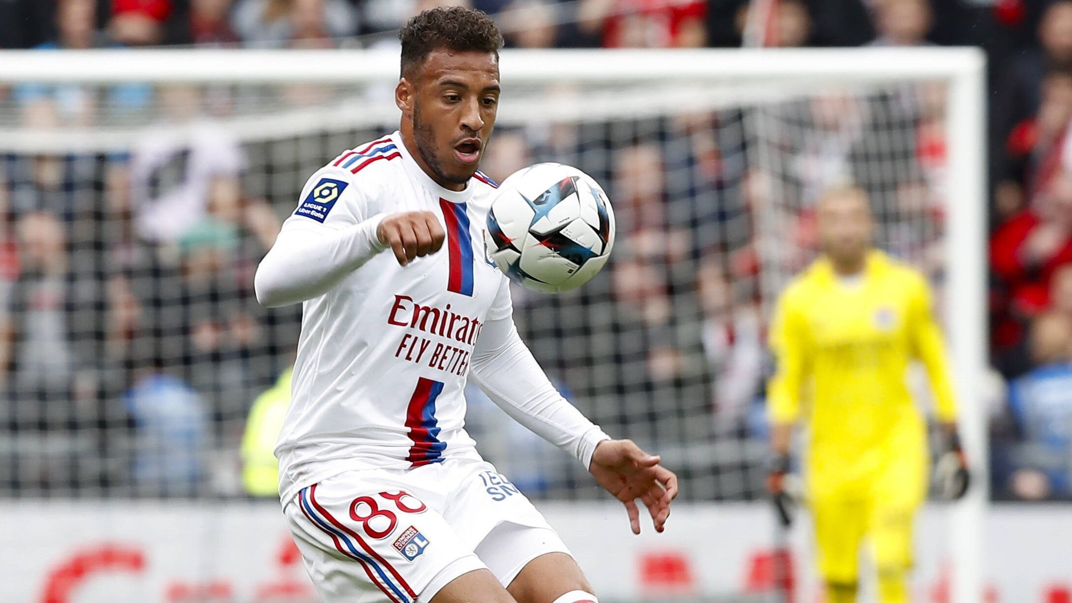 
                <strong>Corentin Tolisso</strong><br>
                Der Franzose kostete die damalige klubinterne Rekordablöse von 41,5 Millionen Euro. Das Preisschild und seinen Spitznamen "Taschenmesser" konnte er aber selten rechtfertigen. Unzählige Verletzungen verhinderten eine größere Rolle. Mit Tolissos Abschied hatte Salihamidzic dafür dann zu tun, der Vertrag des Franzosen wurde nicht verlängert. Er wechselte nach Lyon. Der richtige Schritt für beide Seiten. Brazzo-Note: 3
              