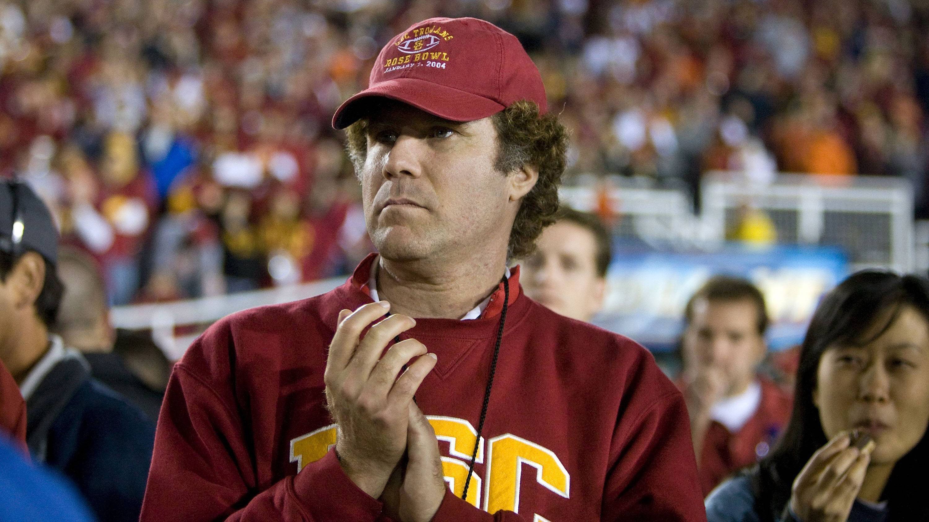 
                <strong>Will Ferrell (USC Trojans)</strong><br>
                Einer der größten Promi-Fans ist zweifelsohne Will Ferrell. Der Schauspieler wurde in Irvine, Kalifornien geboren und war später Student an der University of Southern California (USC). Mittlerweile hält der bekannte 54-Jährige Eröffnungsreden am Campus, 2015 führte er die Football-Mannschaft bei einem Spiel gegen Stanford sogar aufs Feld. Doch auch neben Ferrell gibt es zahlreiche weitere Proimi-Fans der College-Teams. Vor den Playoff-Halbfinals (31. Dezember, live ab 21:10 Uhr auf ProSieben MAXX und ran.de) listet ran einige von Ihnen auf. 
              