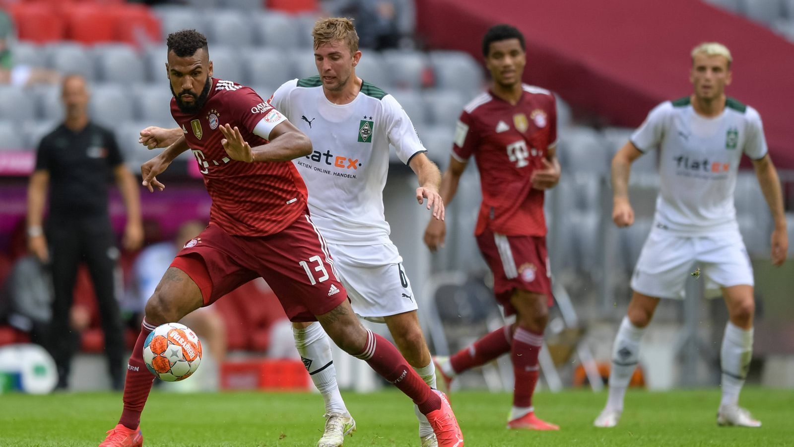 
                <strong>Gladbach schlug die Bayern zuletzt mehrfach</strong><br>
                Betrachtet man nur die letzten zehn Spiele, könnte Gladbach so etwas wie ein Angstgegner für den FC Bayern sein. Immerhin fünf Mal konnte die Borussia den Serienmeister in diesem Zeitraum schlagen. Andersrum gesehen gingen allerdings auch fünf Spiele verloren und das teilweise deutlich: Ein 0:6 und zwei 1:5 stehen in dieser Zeit zu Buche. Ein Testspiel im Juli gewannen die Gladbacher mit 2:0.
              