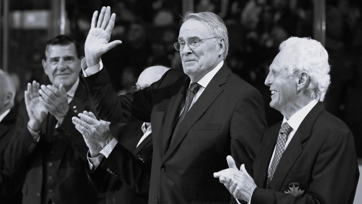 Trauer um Ken Dryden (m.)