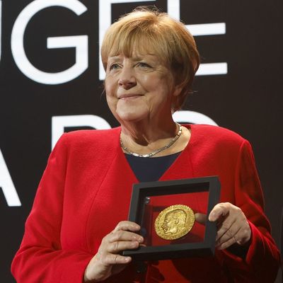 Ex-Kanzlerin Merkel bei einer Preisverleihung