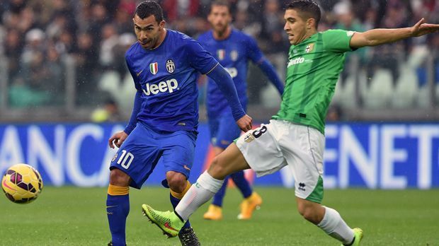 
                <strong>Carlos Tevez (Juventus Turin)</strong><br>
                Carlos Tevez: Dem früheren Juve-Star gelang im November 2014 ein Traumtor gegen den späteren Absteiger Parma. Der Argentinier startete einen Sololauf in der eigenen Spielhälfte, umkurvte auf dem Weg zum Tor drei Gegenspieler und verwandelte sicher.
              