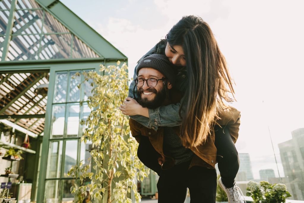 These 7 signs show that he has real feelings for you