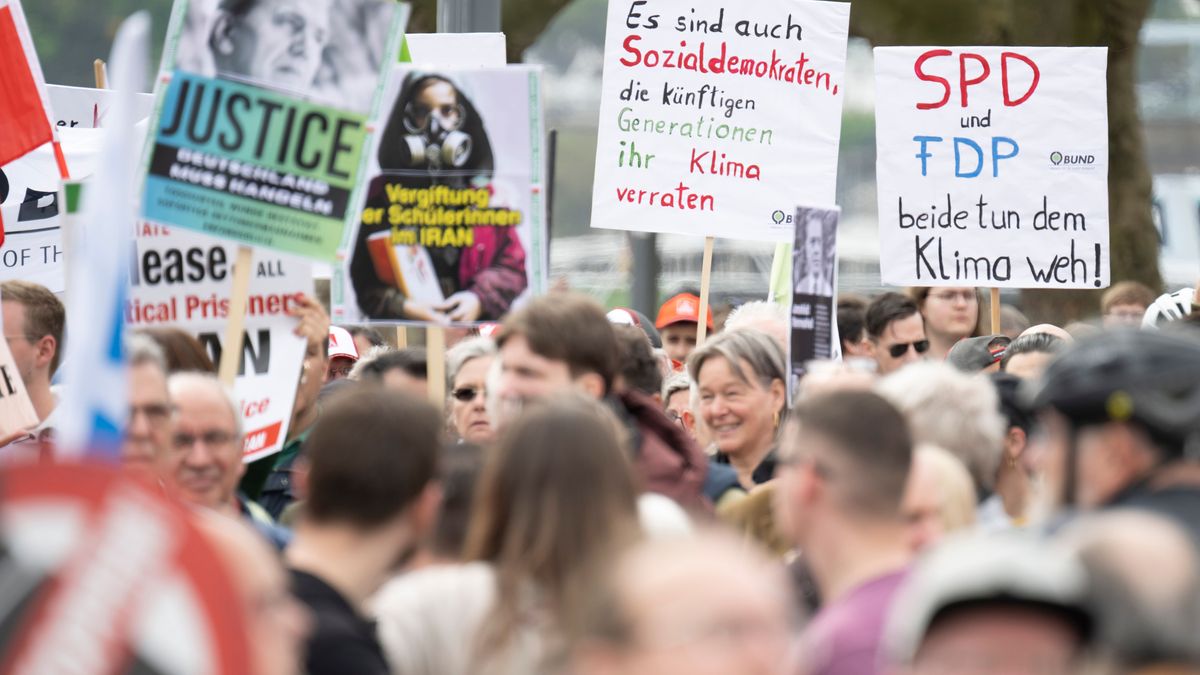 Kundgebung zum Tag der Arbeit