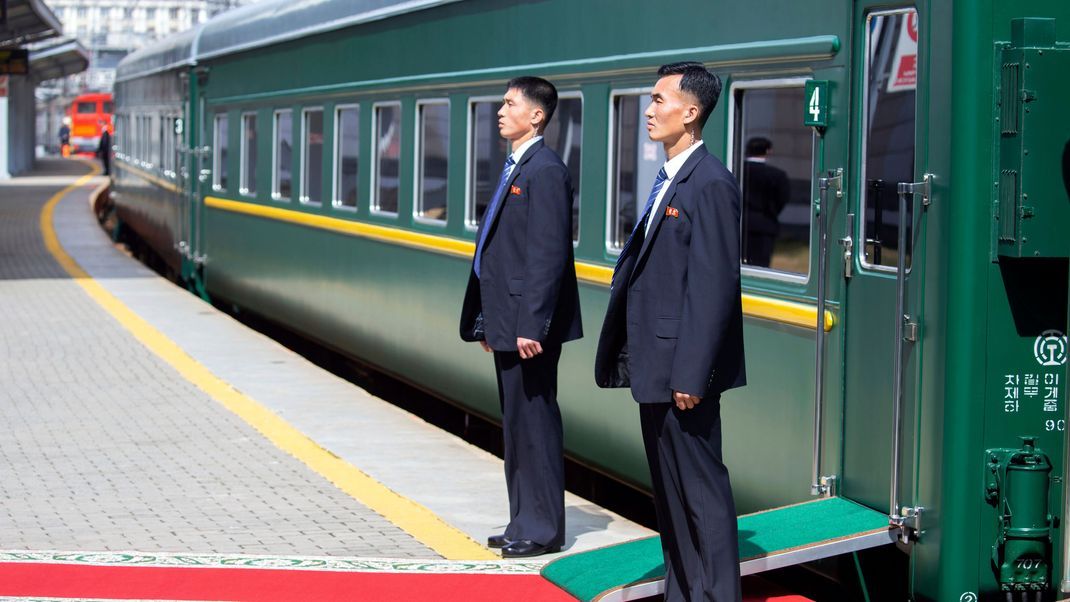 Kim könnte seine Reise zu Putin in diesem grün-gelben gepanzerten Zug bestreiten - einem Symbol für die dynastische Führung seiner Familie. 