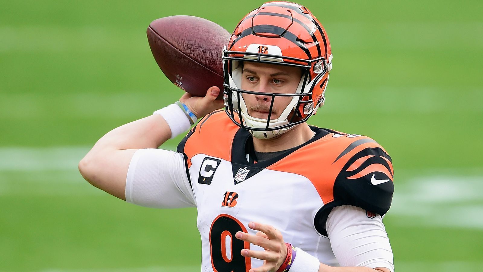 
                <strong>Platz 5: Cincinnati Bengals</strong><br>
                &#x2022; <strong>0,596 - </strong>31 Siege, 21 Niederlagen -<br>&#x2022; Restliche Spiele: @Broncos, vs. Ravens, vs. Chiefs, @Browns<br>
              