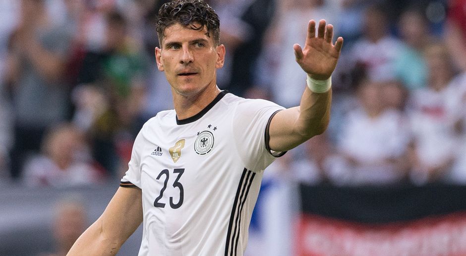 
                <strong>Mario Gomez</strong><br>
                Mario Gomez (ab 72. Minute): Für eine sinnvolle Bewertung kam er zu spät aufs Feld. Könnte aber bald mehr Spielzeit bekommen.
              