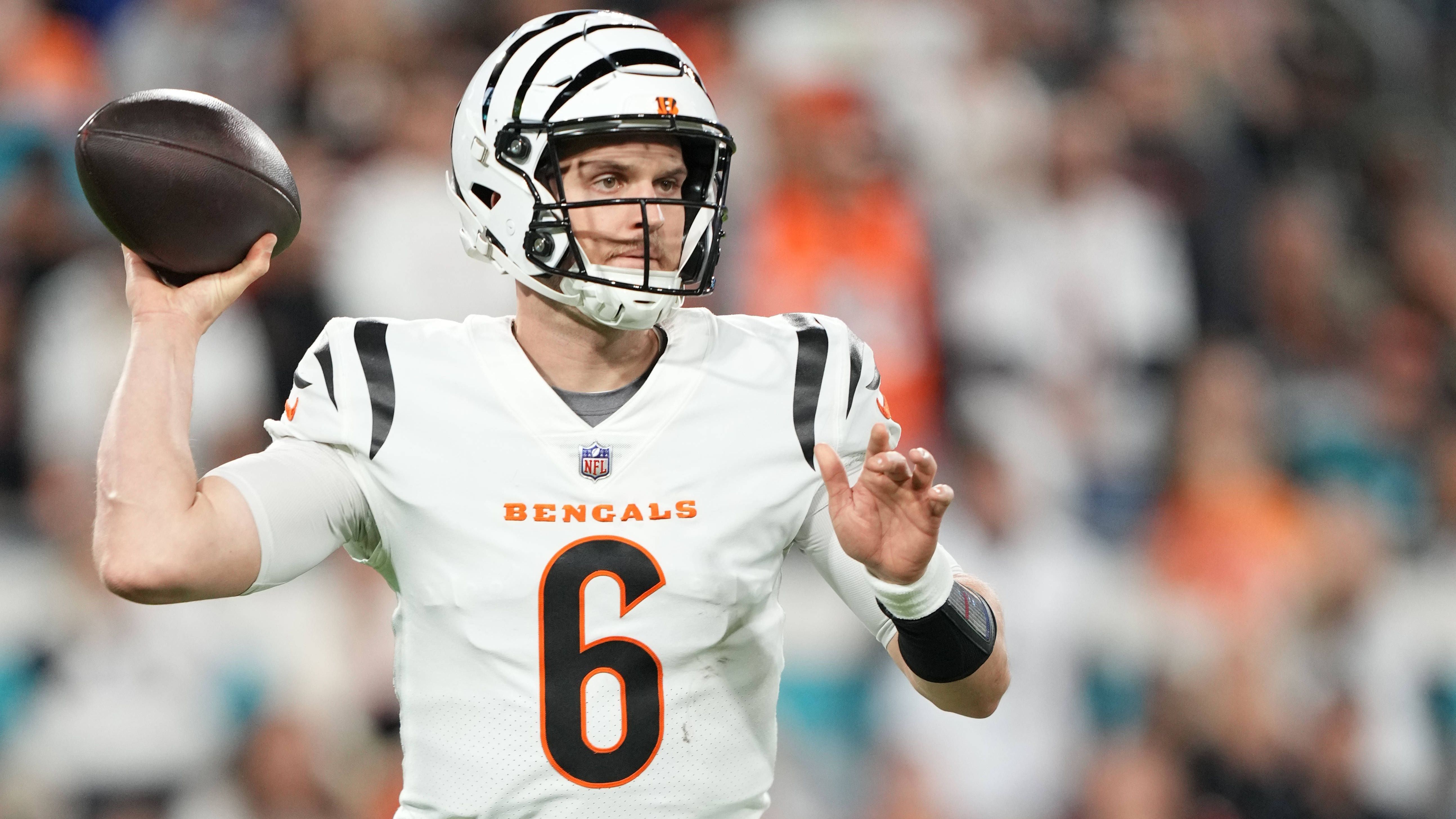 <strong>Gewinner: Jake Browning (Cincinnati Bengals)</strong><br>Apropos Saison für beendet erklärt: Das traf auch auf die Cincinnati Bengals zu. Im Spiel gegen die Jacksonville Jaguars fehlte ihnen Franchise Quarterback Joe Burrow mit einer Handgelenksverletzung. Er wird in dieser Saison nicht mehr spielen können. Und Backup Jake Browning zeigte bisher nicht, dass er Bäume ausreißen kann.