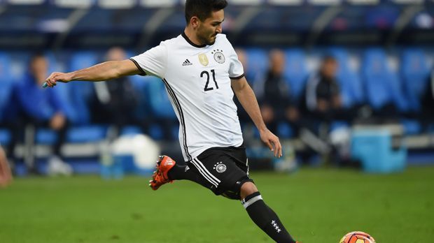 
                <strong>Platz 3: Ilkay Gündogan</strong><br>
                Platz 3: Ilkay Gündogan. 8 Einsätze (548 Spielminuten)
              