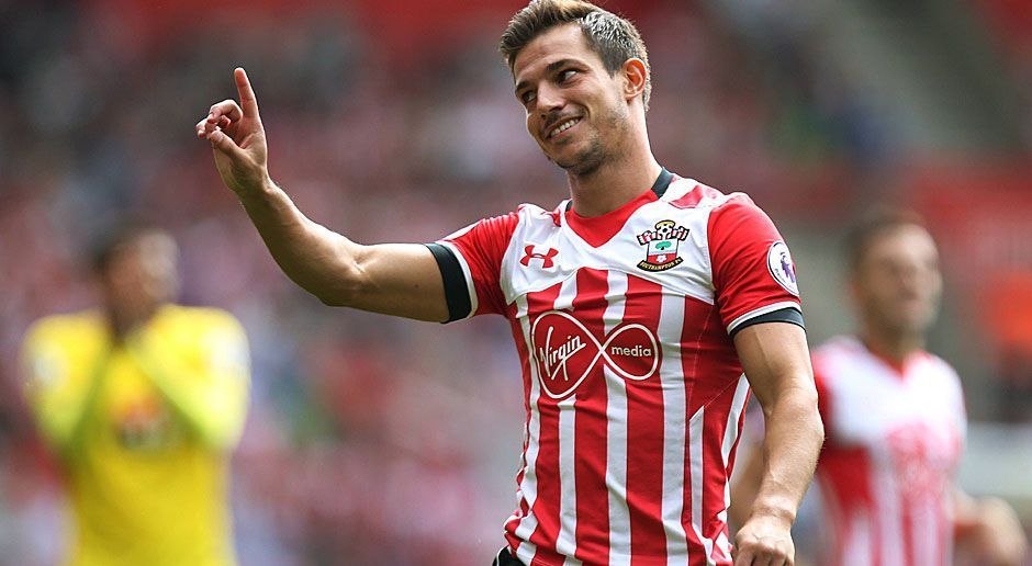 
                <strong>Rechte Außenverteidigung: Cedric (FC Southampton)</strong><br>
                Rechte Außenverteidigung: Cedric (FC Southampton). Ein waschechter Europameister tut jedem Team gut. Und der langjährige Sporting-Profi ist im deutschen Singen geboren, glänzte schon während der EM mit seinen Deutsch-Kenntnissen. Anpassungsschwierigkeiten sollte es also nicht geben. Auch für den Portugiesen müssten zwölf Millionen Euro eingeplant werden.
              