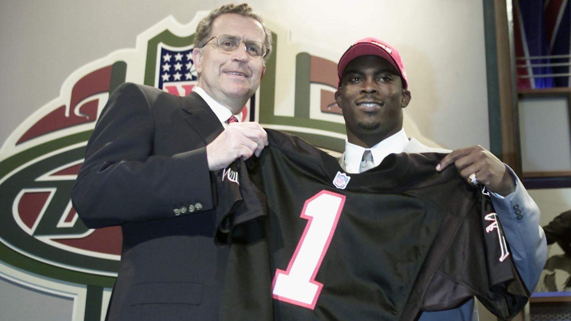 <strong>Atlanta Falcons</strong><br>2001 (Michael Vick)