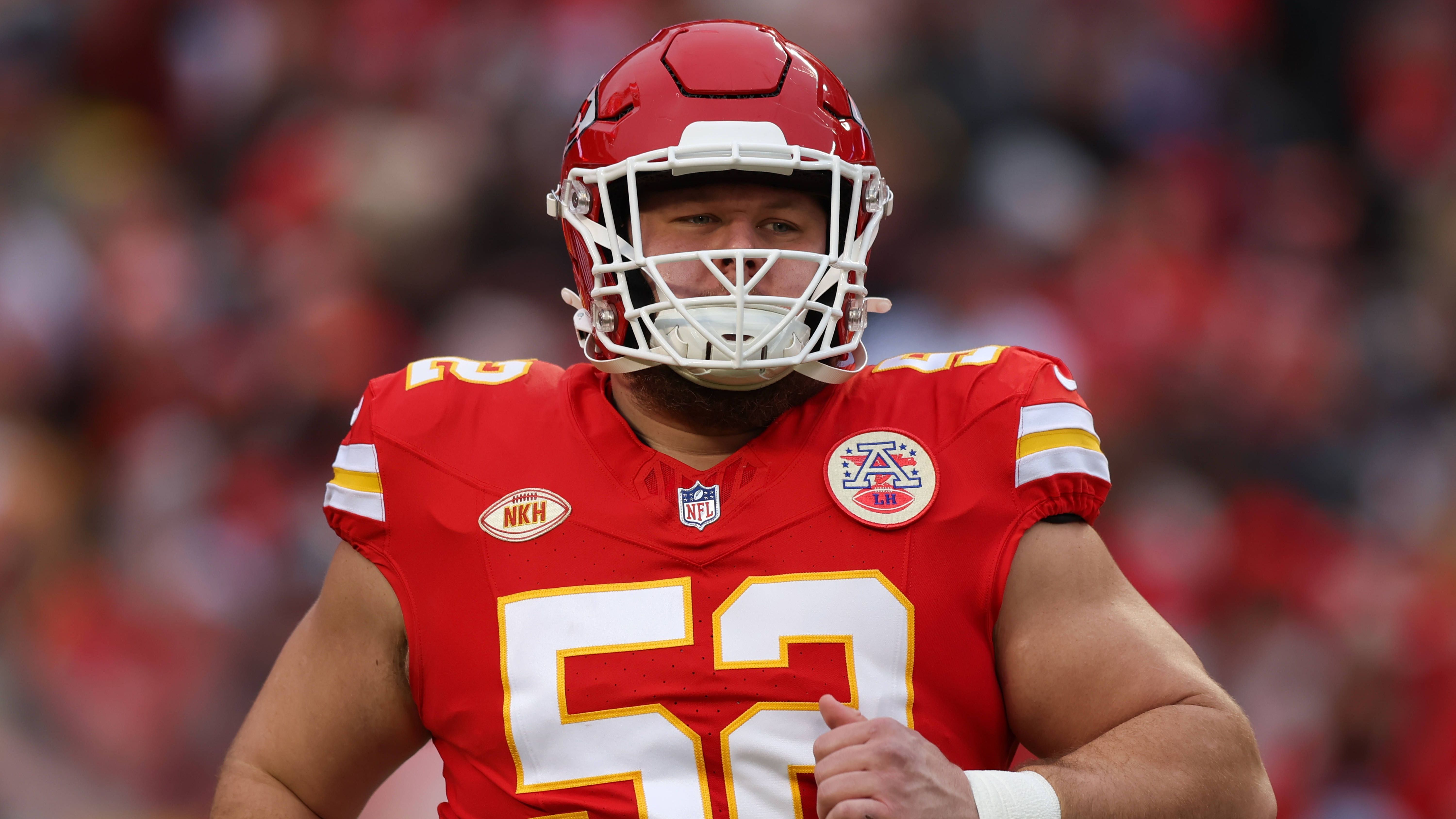 <strong>Center</strong><br>1. Platz Creed Humphrey (Chiefs, Foto) - 18 Millionen Dollar über vier Jahre<br>2. Platz: Drew Dalman (Bears) - 14 Millionen US-Dollar über drei Jahre<br>3. Platz: Frank Ragnow (Lions) - 13,5 Millionen US-Dollar über vier Jahre<br>4. Platz: Lloyd Cushenberry (Titans) - 12,5 Millionen US-Dollar über vier Jahre<br>5. Platz: Erik McCoy (Saints) - 12 Millionen US-Dollar über fünf Jahre