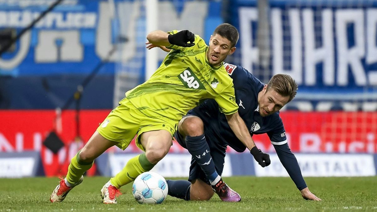 Zweikampf im Kellerduell im Ruhrstadion