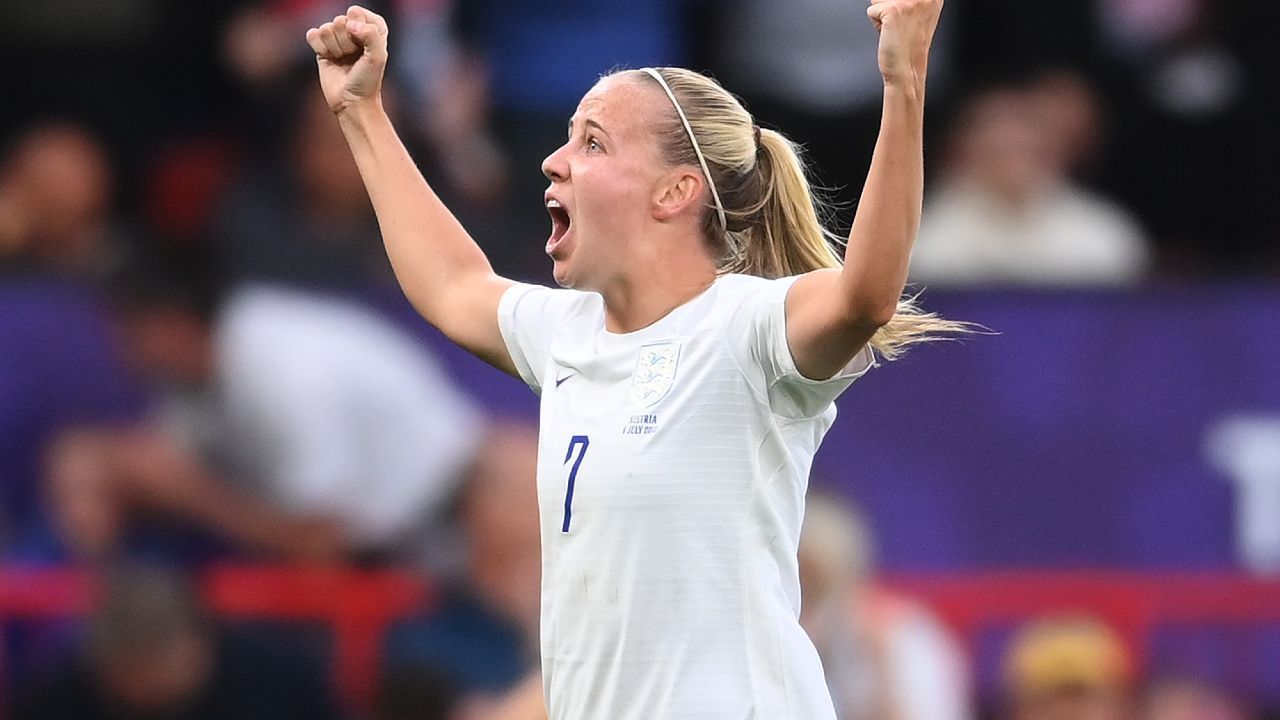 
                <strong>Beth Mead: Platz 2 bei den Frauen</strong><br>
                England besiegte bei der Heim-EM nicht nur die Spanierinnen im Viertelfinale, sondern gewann am Ende auch den Titel im Finale gegen Deutschland. Überragende Spielerin war Torschützenkönigin Beth Mead mit sechs Toren. Sie hätte die Auszeichnung mindestens genauso verdient gehabt wie Putellas.
              