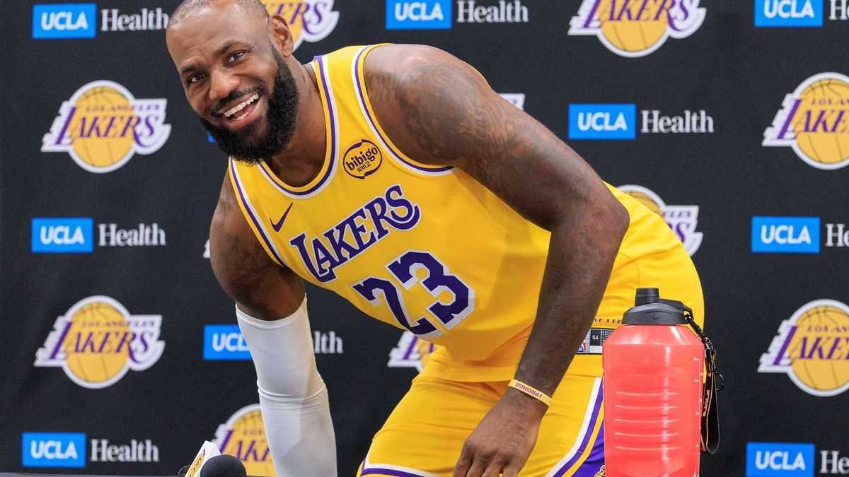 September 29, 2025, El Segundo, California, USA: LeBron James 23 during the Los Angeles Lakers Media Day on Monday September 29, 2025 at UCLA Health Training Facility in El Segundo, California. JAV...