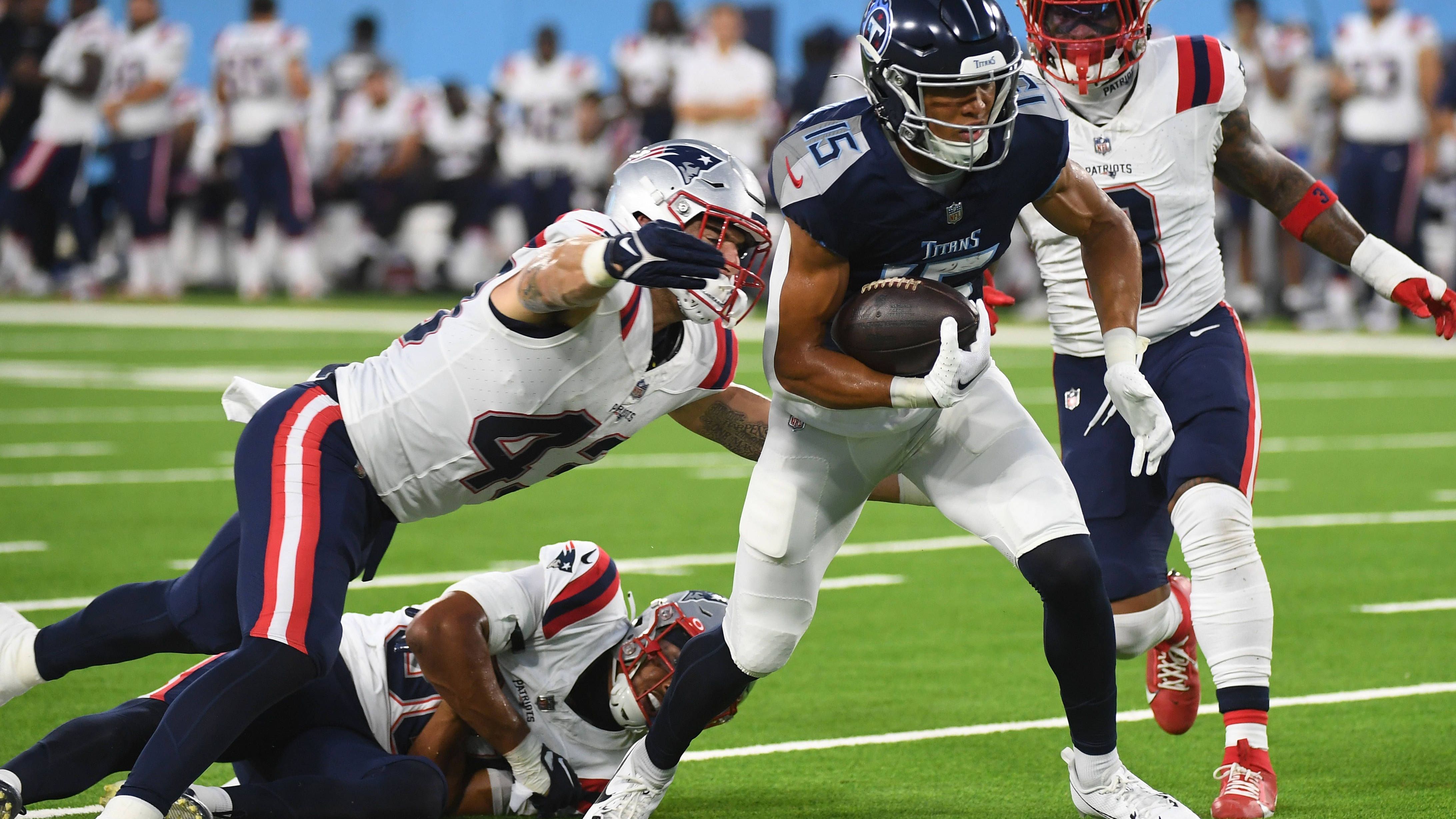 <strong>Tennessee Titans: Schwächen</strong><br>Auf dem Papier ist zudem die Offensive Line nicht grad mit Stars gespickt und gleich mehrere unerfahrene Spieler dürften früh viel Einsatzzeit bekommen. Ähnliches gilt für die inside-Linebacker-Position.