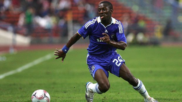 
                <strong>Platz 10 - Shaun Wright-Phillips</strong><br>
                Wechsel von: Manchester City zum FC ChelseaZeitpunkt des Wechsels: Juli 2005Ablösesumme: 31,5 Millionen Euro"Transfer Price Index"-Summe: 119 Millionen Euro
              