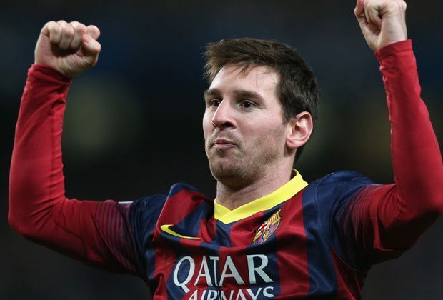 
                <strong>Platz 1: Lionel Messi</strong><br>
                ...auch wenn er die Nummer eins ist: Lionel Messi. 41 Millionen Euro (12,5 Millionen Euro Grundgehalt plus 2,5 Millionen Euro Prämien und 26 Millionen aus Werbeverträgen) bringen dem Argentinier die Pole Position.
              