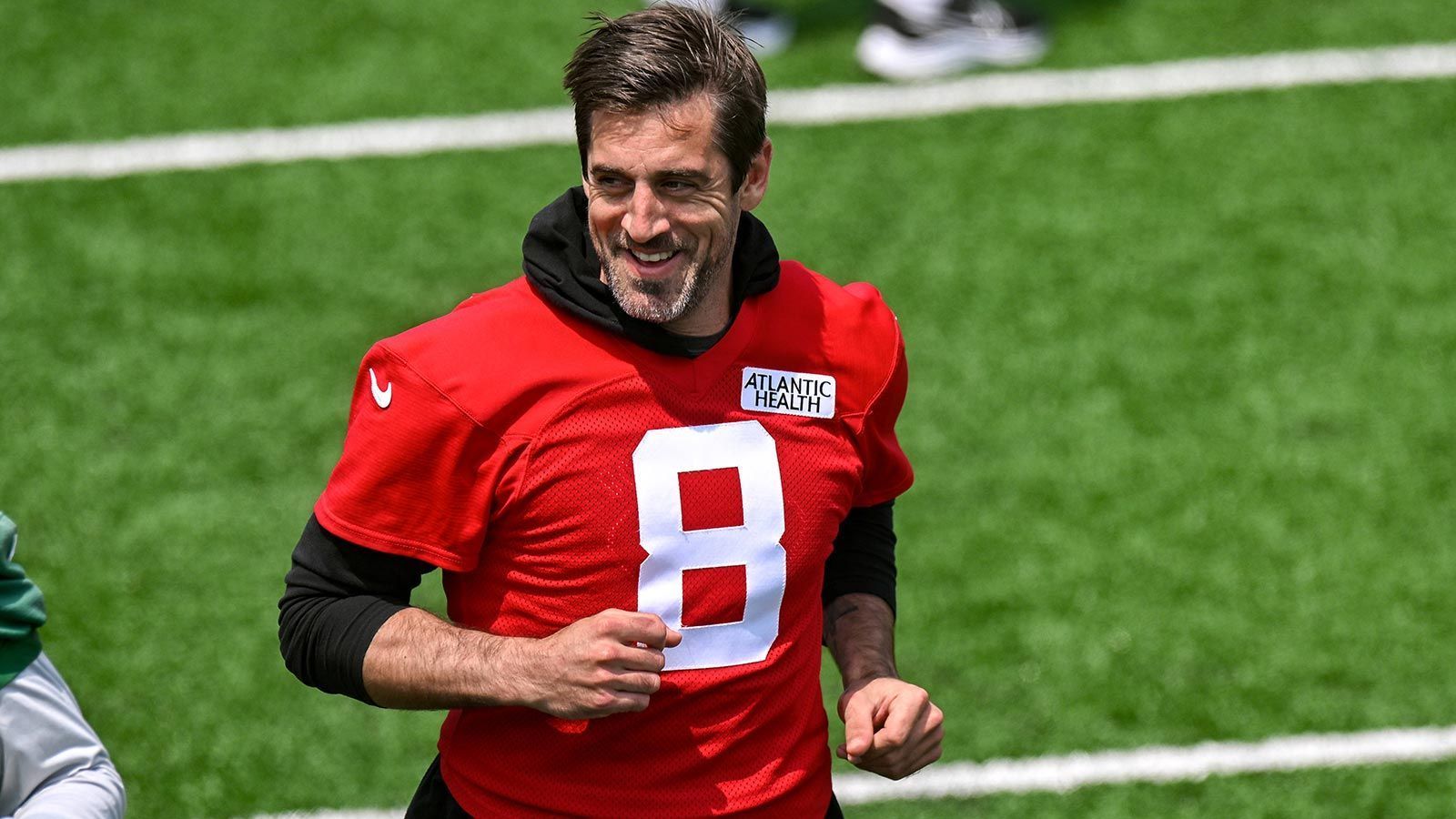 
                <strong>Platz 20: Aaron Rodgers</strong><br>
                &#x2022; Rushing Touchdowns: 35<br>&#x2022; Aktuelles Team: New York Jets<br>&#x2022; In der NFL seit: 2005<br>
              