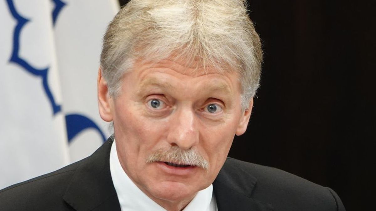 Kremlsprecher Dmitri Peskow sieht mit dem Waffen-Lieferstopp der USA an die Ukraine das "Ende der militärischen Spezialoperation" Russlands in der Ukraine. 