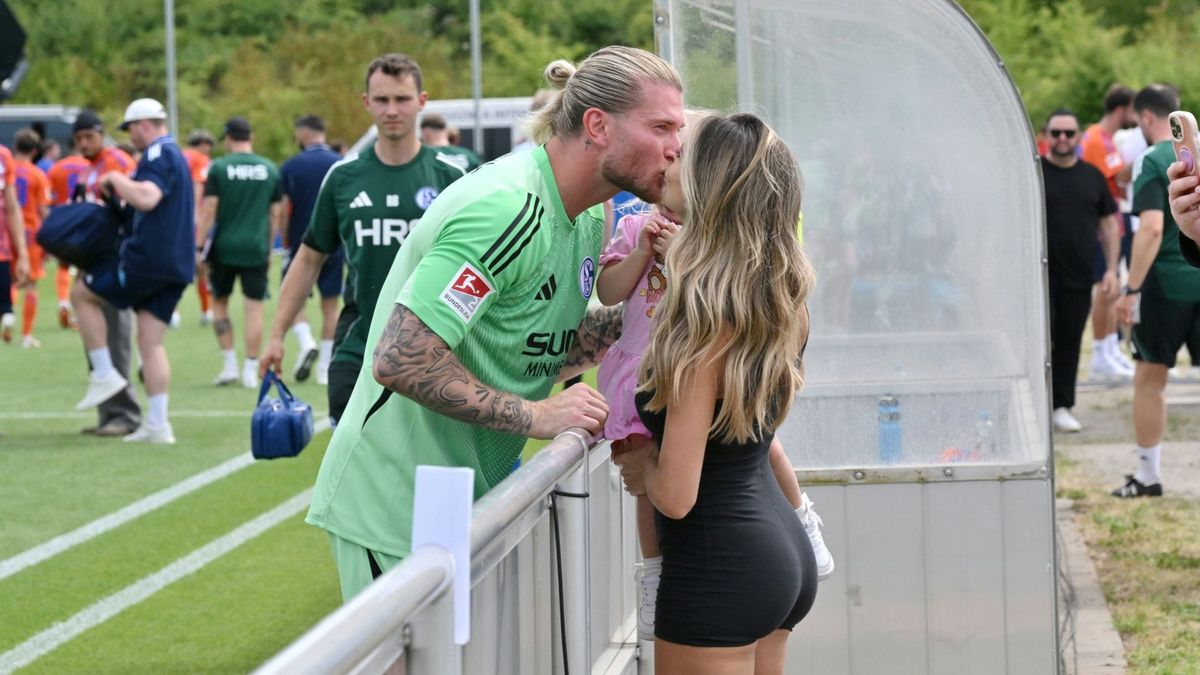 Karius beim Comeback mit Ehefrau Diletta Leotta