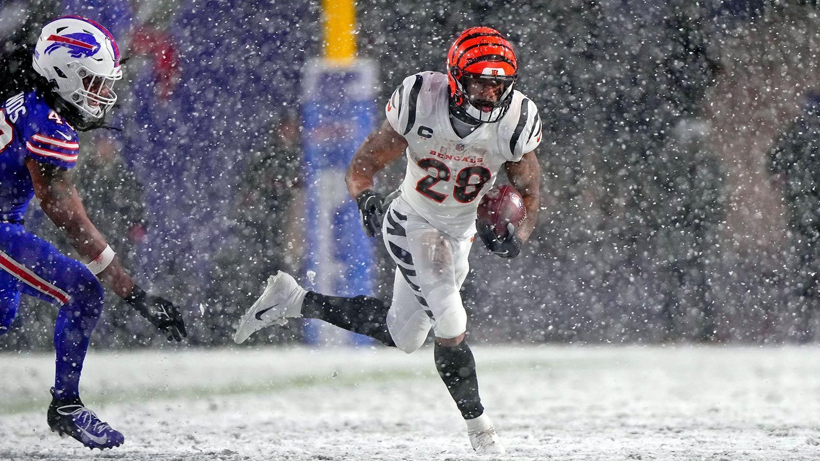 
                <strong>Platz 14 (geteilt): Joe Mixon</strong><br>
                &#x2022; Rushing Touchdowns: 40<br>&#x2022; Aktuelles Team: Cincinnati Bengals<br>&#x2022; In der NFL seit: 2017<br>
              