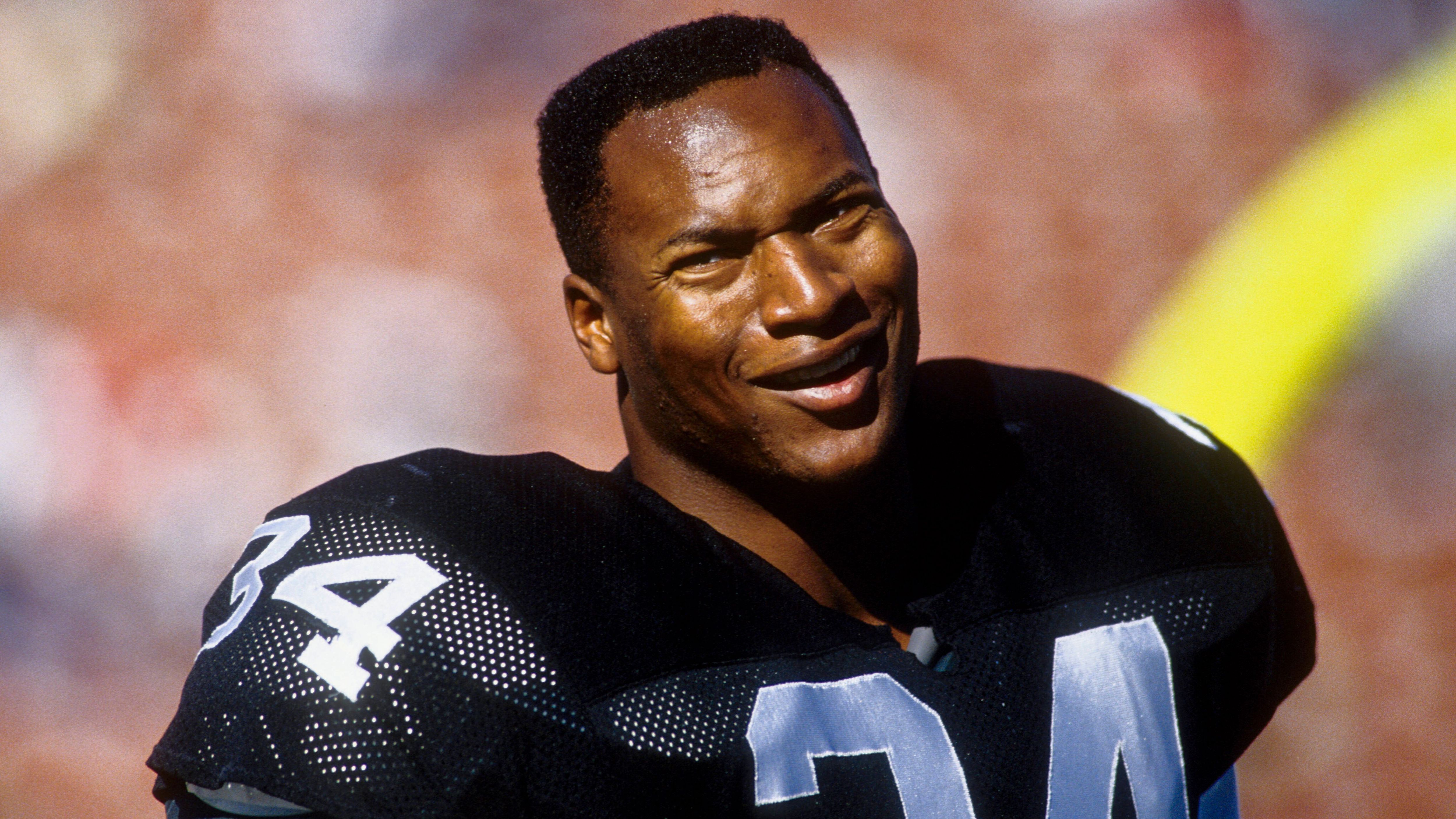 <strong>Bo Jackson - 1986</strong><br>Position: Running Back<br>Draft-Team: Tampa Bay Buccaneers<br>Erfolge: Heisman Trophy, Pro Bowl<br>Karriereende: 1990