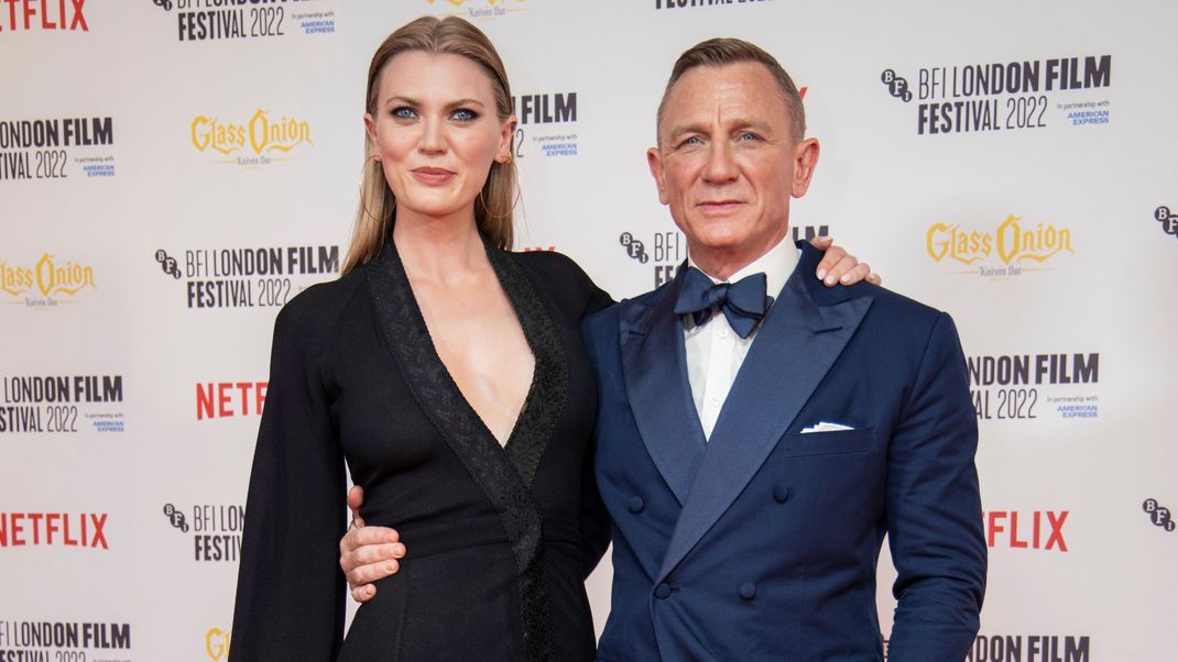 James Bond: Daniel Craigs Tochter stellt legendäre Szene nach – Fans ...