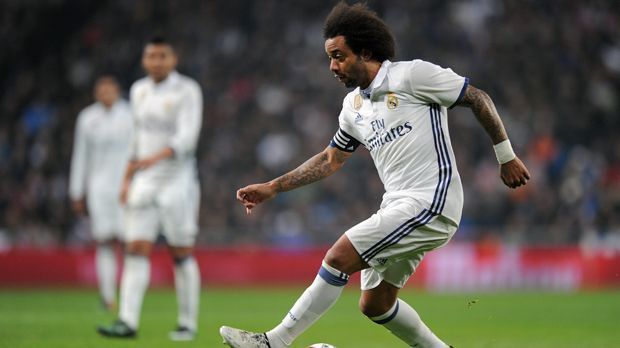 
                <strong>Linker Verteidiger - Marcelo (Real Madrid)</strong><br>
                Linker Verteidiger - Marcelo (Real Madrid)
              