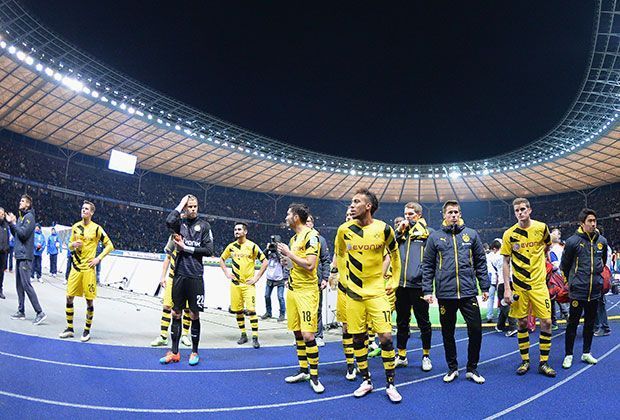
                <strong>BVB-Fans in Berlin</strong><br>
                Die Mannschaft entschuldigt sich bei den mitgereisten Anhängern für die neunte Saison-Niederlage im 15. Spiel. Kein Verein hat diese Saison mehr Pleiten kassiert.
              