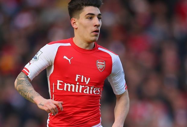 
                <strong>Rechtsverteidiger: Héctor Bellerín (FC Arsenal)</strong><br>
                Aus der Jugend des FC Barcelona wechselte Hector Bellerin im Sommer 2011 zu den Gunners. Nach einem Gastspiel beim FC Watford hat sich der 20-jährige Spanier seit Jahresbeginn zu einer festen Größe beim FC Arsenal gemausert.
              