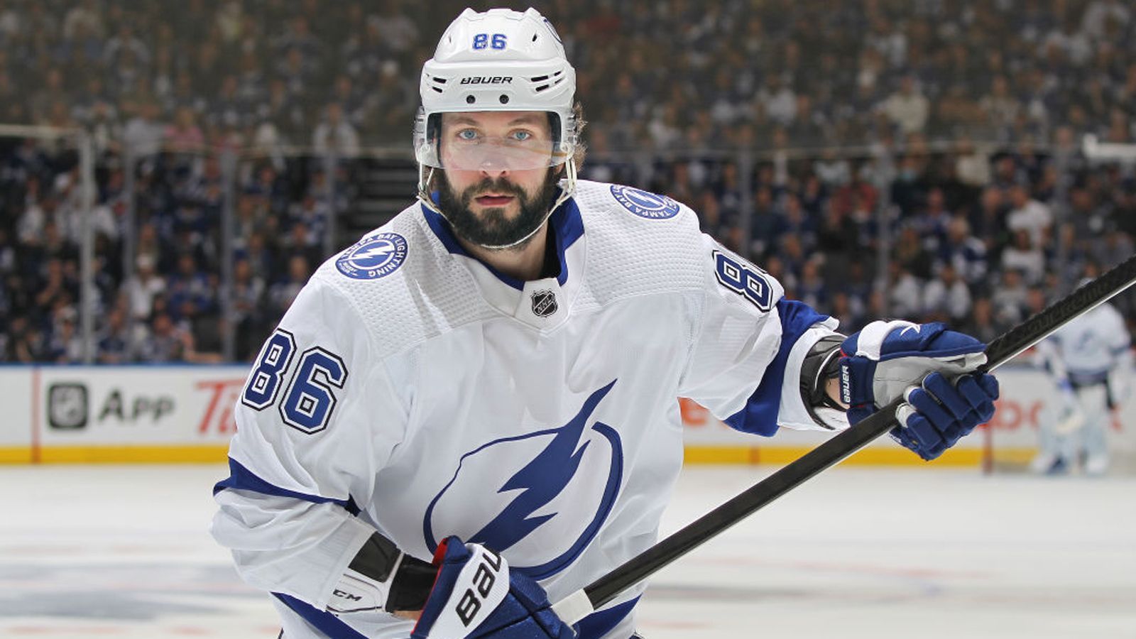 
                <strong>Platz 1: Nikita Kucherov (Tampa Bay Lighntning)</strong><br>
                Jahresverdienst in der Saison 2021/22: 9.500.000 Millionen US-Dollar
              