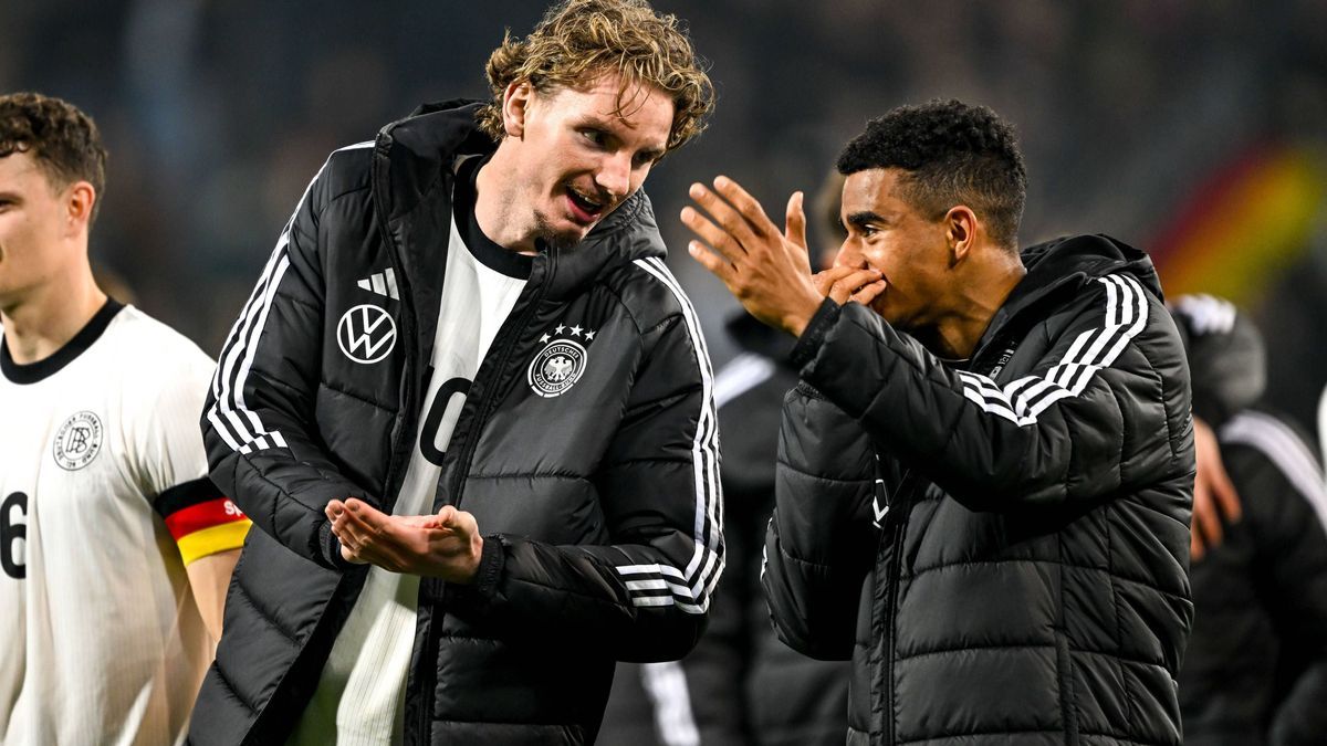 Nick Woltemade (Deutschland, 10) und Ansgar Knauff (Deutschland, 07) nach dem Spiel, GER, Deutschland (GER) vs Spanien (ESP), Fussball, Laenderspiel U21, U 21 25.03.2025. GER, Deutschland (GER) vs ...