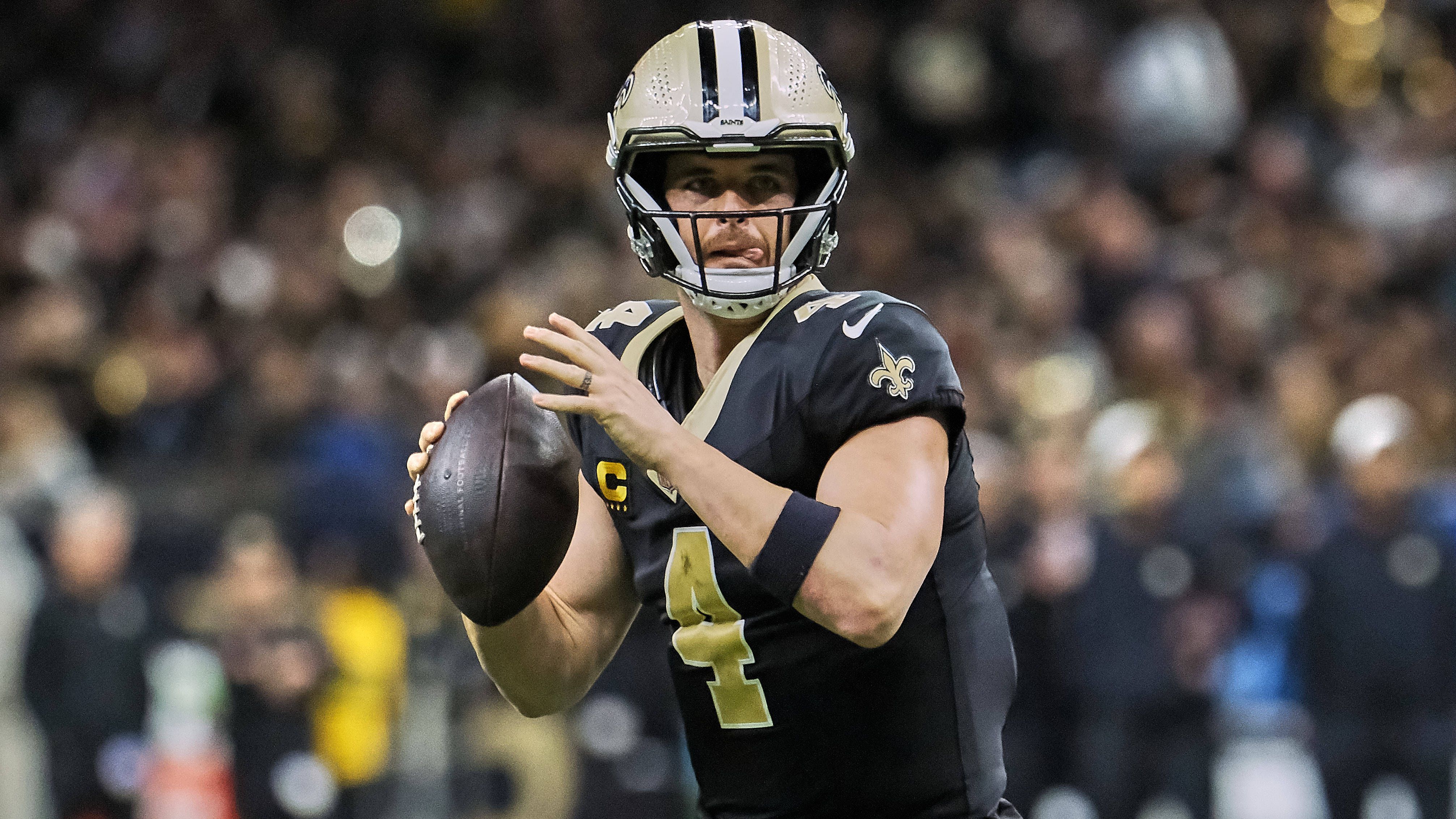 <strong>Platz 3: New Orleans Saints</strong><br>Gesamtentfernung: 410 Yards<br>Passing Touchdowns insgesamt: 28<br>Häufig eingesetzter Quarterback: Derek Carr (25 TDs in 17 Spielen)