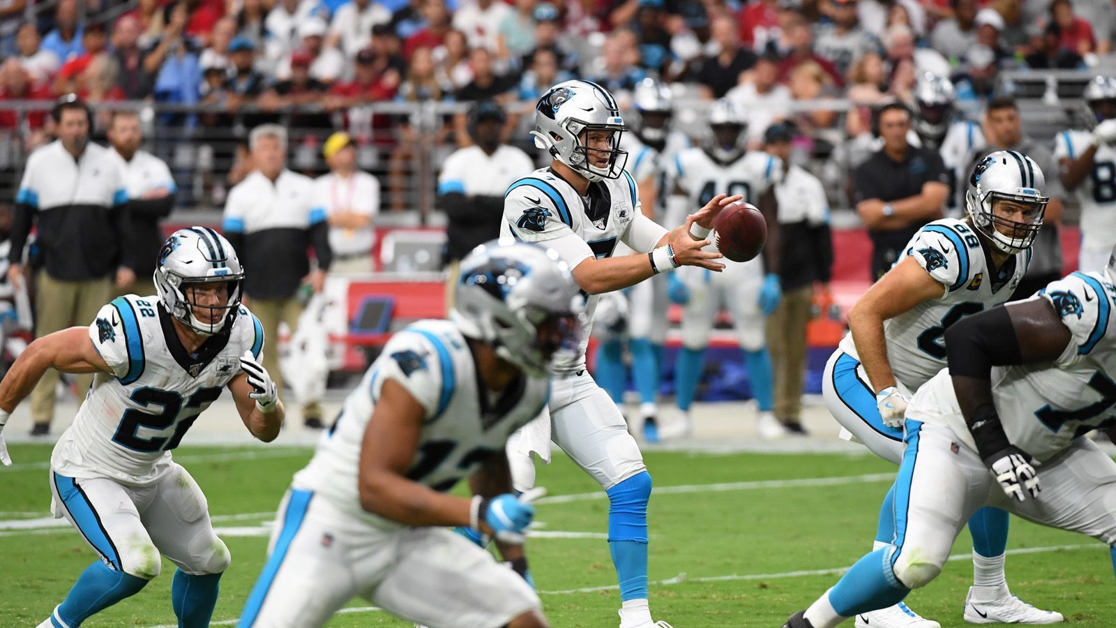 
                <strong>Passing Offense: Carolina Panthers</strong><br>
                Das starke Passspiel in der Offensive legte den Grundstein für den klaren 32:20-Erfolg gegen die Arizona Cardinals. Bei insgesamt 413 Yards zurückgelegten Yards erzielten die Panthers 240 Pass Yards.  Gesamtpunktzahl: 34
              