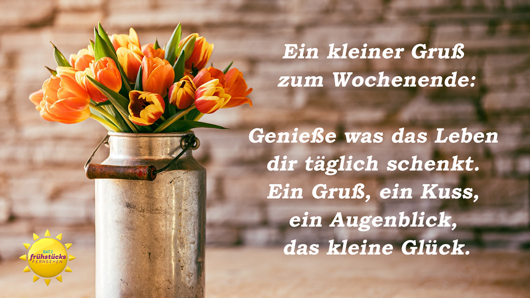 Ein Spruch zum Wochenende ist eine nette Geste, mit der du sicher punktest.