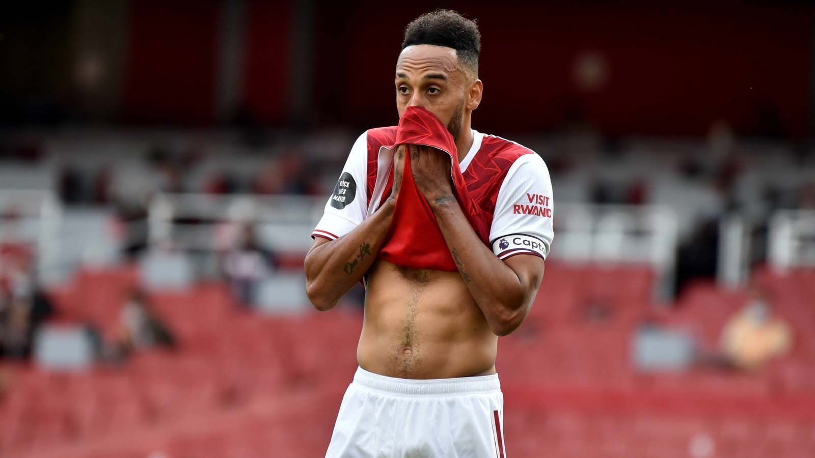 
                <strong>Platz 11: Pierre-Emerick Aubameyang (FC Arsenal) </strong><br>
                Tore: 22Punkte: 44
              