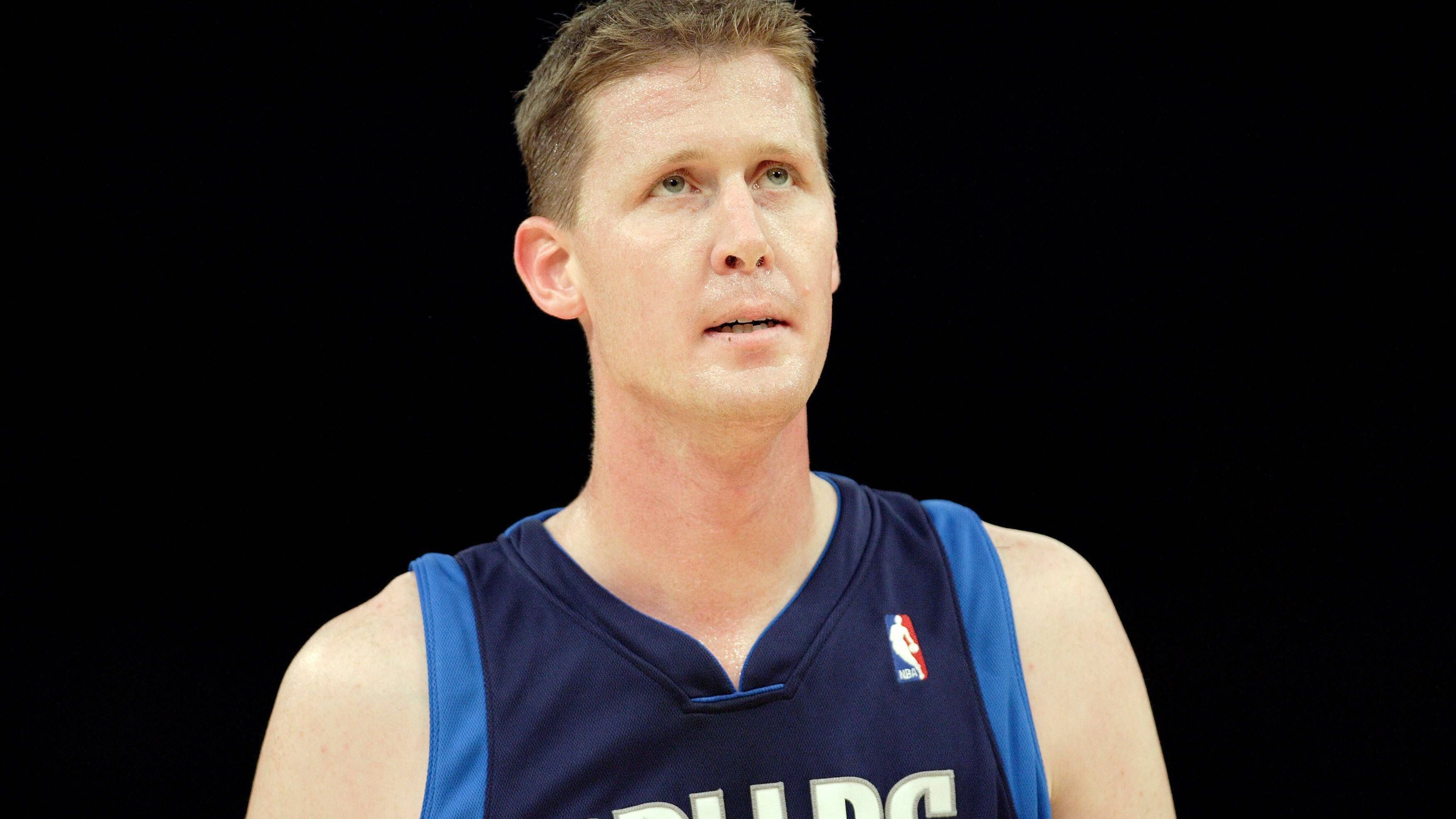 <strong>Platz 4: Shawn Bradley (NBA)</strong><br><strong>Verdienst:</strong> 64 Millionen Euro <br><strong>Spielzeiten:</strong> 12&nbsp;