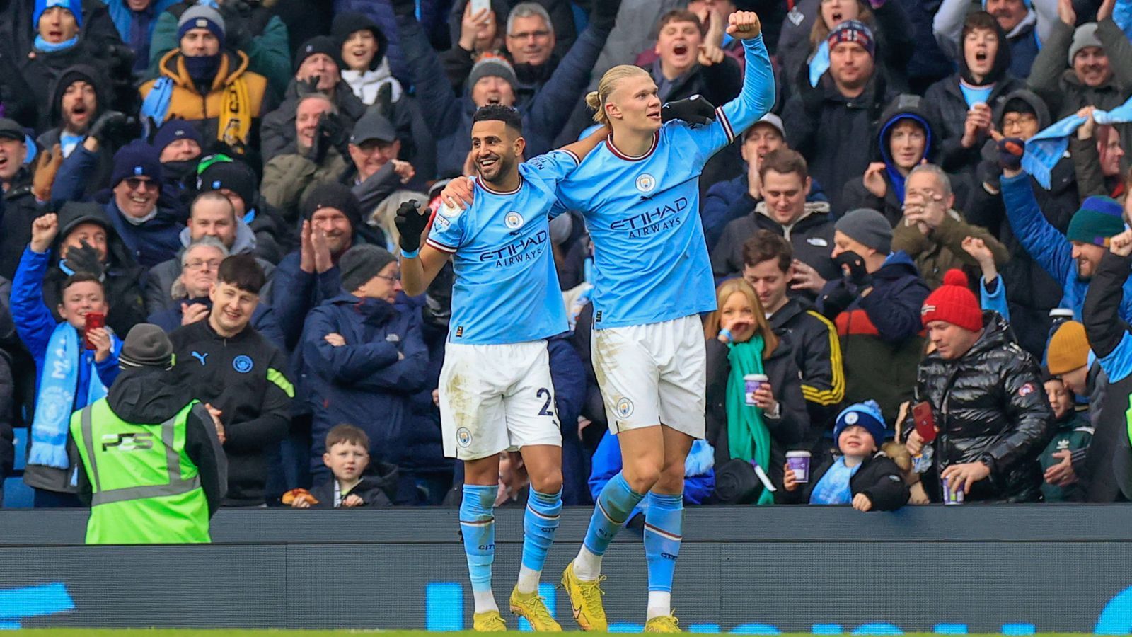 
                <strong>Platz 1: Manchester City</strong><br>
                &#x2022; Marktwert: 1,05 Milliarden Euro<br>&#x2022; Kadergröße: 24<br>&#x2022; Durchschnittlicher Marktwert der Spieler: 43,70 Millionen Euro<br>
              