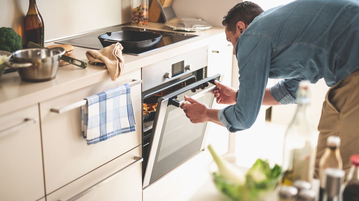 Praktisch oder funktional? Die Schublade unter dem Backofen