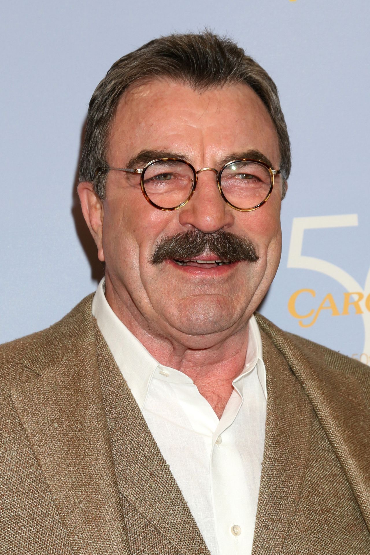 Ehrlich und grundsolide: Tom Selleck machte als Privatdetektiv Magnum den Schnauzbart zur TV-Ikone.