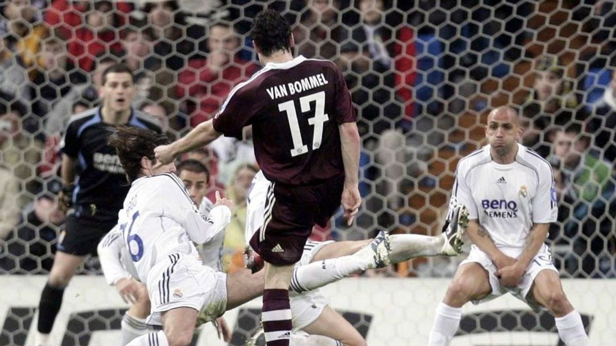 20. Februar 2007: van Bommel trifft Real ins Herz