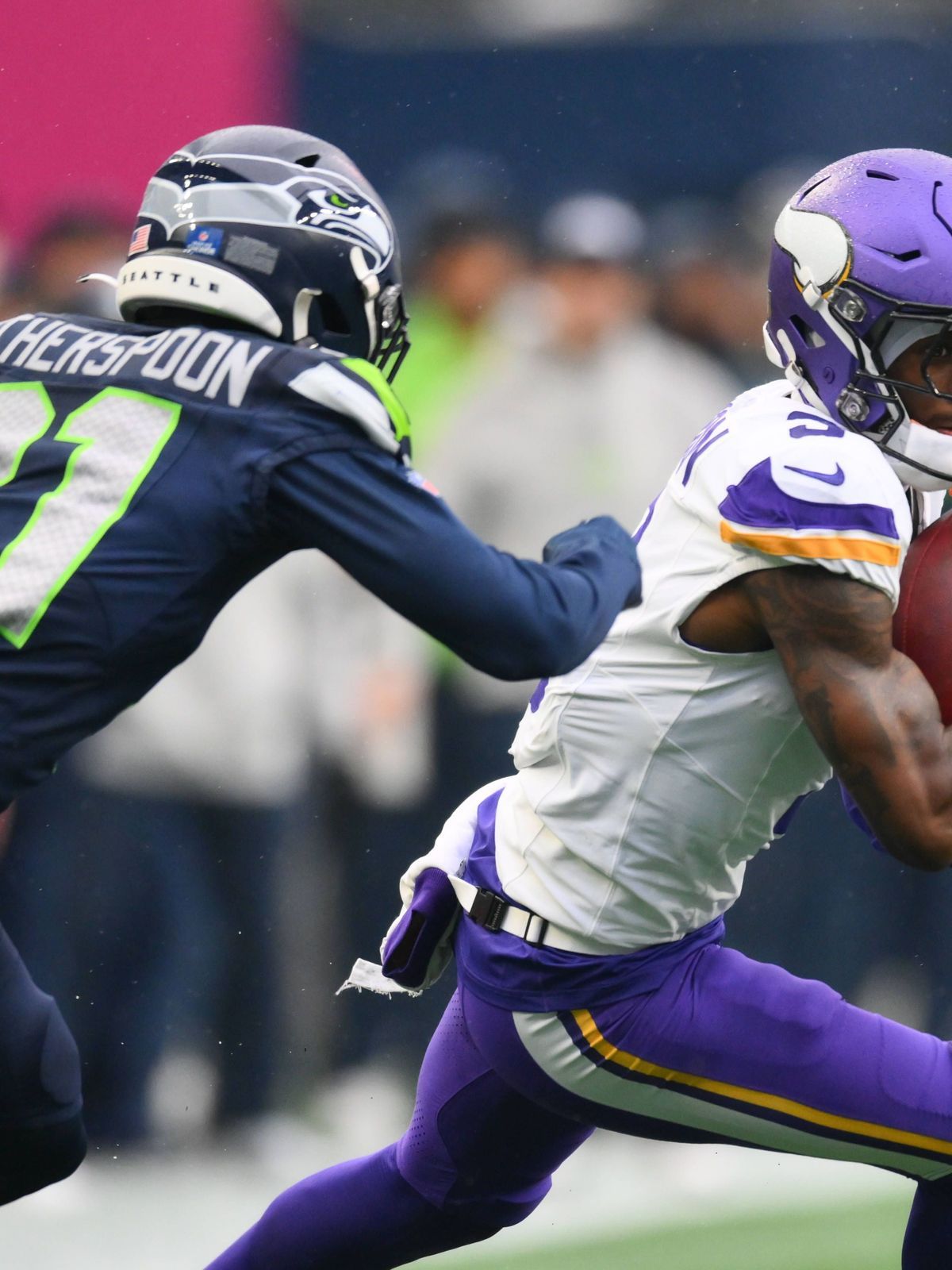 NFL, American Football Herren, USA Minnesota Vikings at Seattle Seahawks Dec 22, 2024; Seattle, Washington, USA; Minnesota Vikings wide receiver Jordan Addison (3) carries the ball after catch whil...