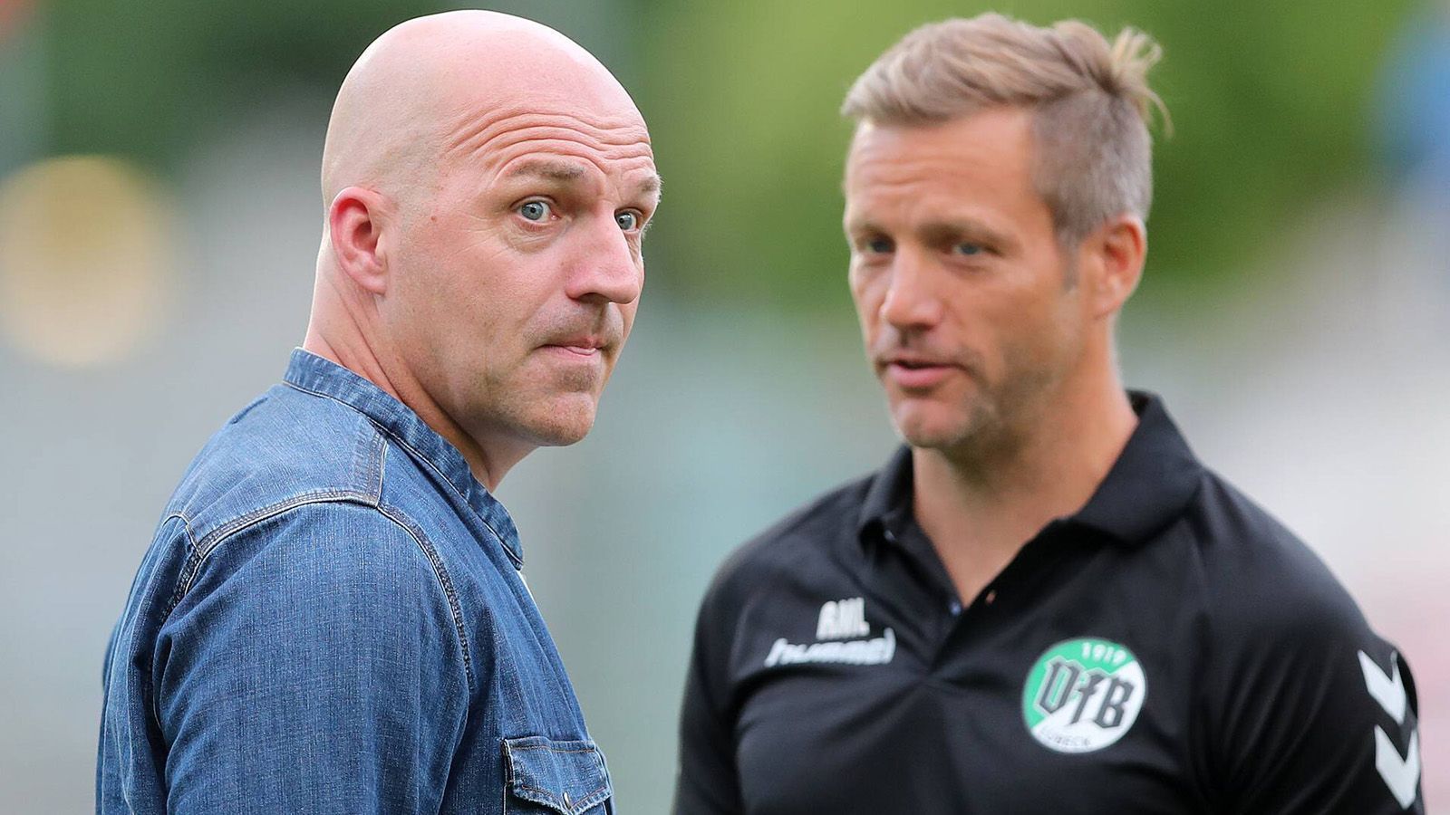 
                <strong>VfB Lübeck (Regionalliga Nord) </strong><br>
                Mit Stefan Schnoor haben die Norddeutschen einen Sportdirektor, der den Stallgeruch des Profigeschäfts bestens kennt. Der 48-Jährige war unter anderem langjähriger Bundesliga-Profi beim HSV und VfL Wolfsburg. Als Gewinner des Landespokals Schleswig-Holstein will er mit dem VfB am Sonntag den FC St. Pauli im eigenen Stadion ärgern. Wenn es nach dem Regionalligisten geht, soll es eine kurze aber auch schmerzhafte Anreise für den Hamburger Zweitligisten ins rund 70 Kilometer entfernte Lübeck werden.  
              