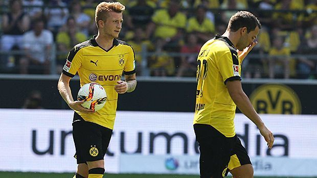 
                <strong>3. Platz: Marco Reus und Gonzalo Castro, BVB</strong><br>
                3. Platz: Der eine, Castro (r.), kam erst im Sommer, der andere, Reus, wurde in Dortmund geboren. Beide BVB-Stars bereiteten in ihrer Karriere bisher jeweils 59 Tore vor.
              