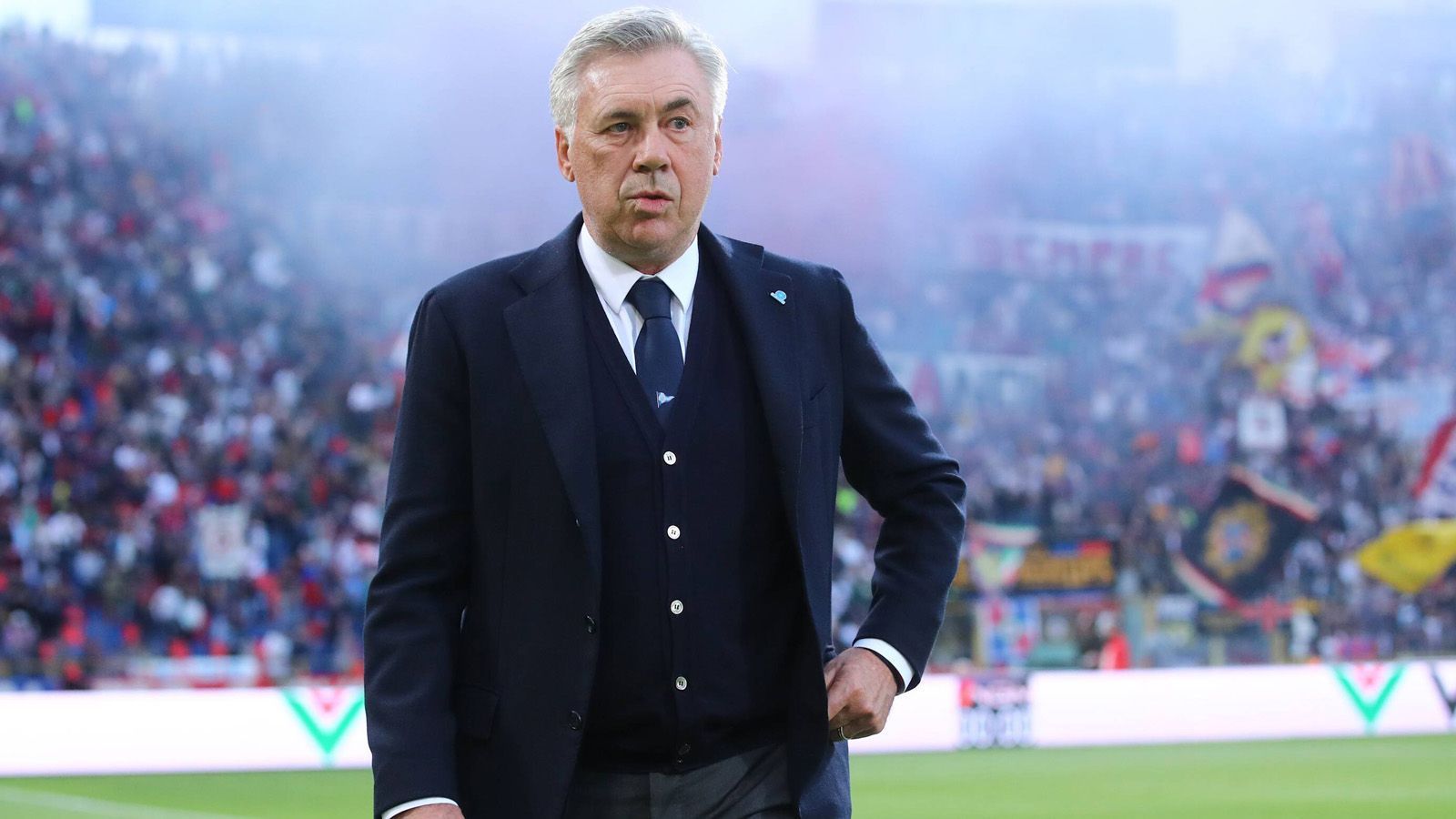 
                <strong>5. Carlo Ancelotti (SSC Neapel) </strong><br>
                Jahresgehalt: 11,7 Millionen Euro (Quelle: L'Equipe)Vertrag bis 30. Juni 2021
              