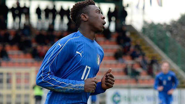 
                <strong>Moise Kean (Italien)</strong><br>
                Moise Kean (Italien): Kean kommt aus der Jugend von Meister Juventus Turin und erzielt in dieser Saison bereits 19 Tore. Auch die Bilanz für die U17-Nationalmannschaft überzeugt: in sechs Einsätzen netzt der 16-Jährige vier Mal ein.
              