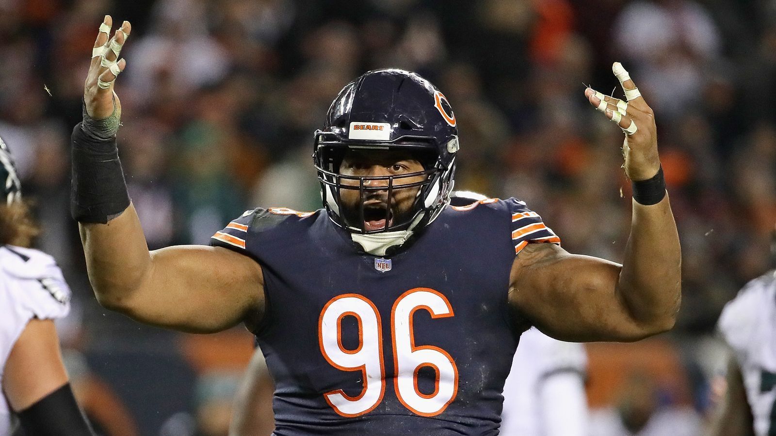 
                <strong>Platz 39: Akiem Hicks</strong><br>
                Position: Defensive EndTeam: Chicago BearsPlatzierung im Vorjahr: nicht dabei
              