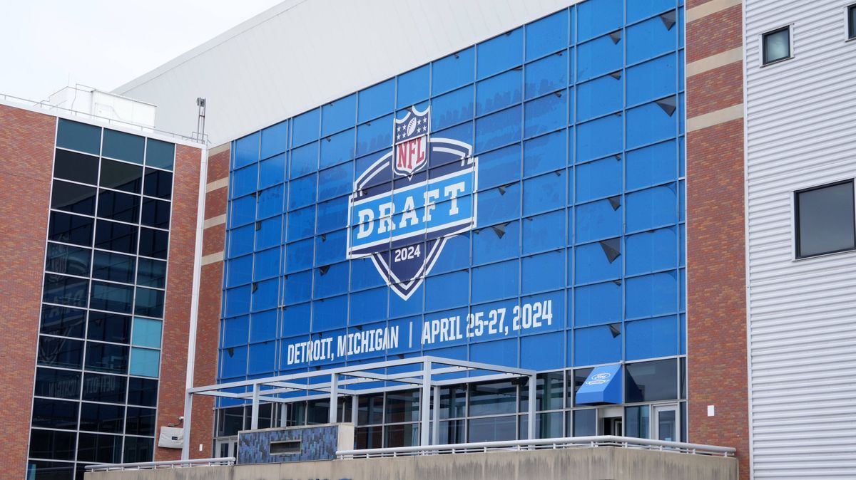 NFL, American Football Herren, USA NFL Draft City Scenes Apr 24, 2024; Detroit, MI, USA; The 2024 NFL Draft logo on the Ford Field facade. The stadium is the home of the Detroit Lions. Detroit MI U...